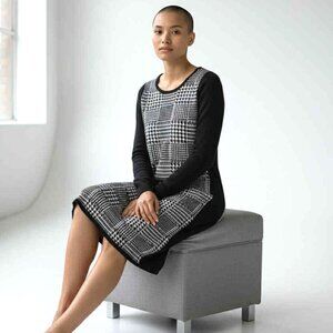 NWOT Calvin Klein Black White Gray Long Sleeve Herring Bone Knit Dress Size M